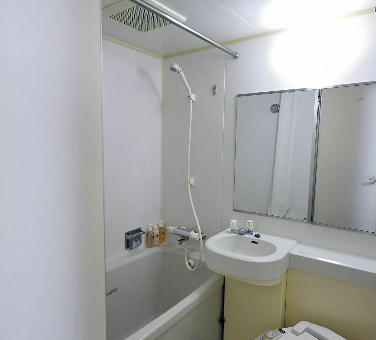 Unizo Inn Tokyo Hatchobori Hotel