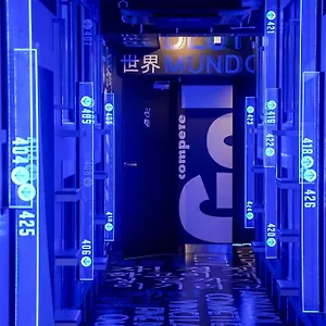 Esports E-zone 電脳空間 ホステル